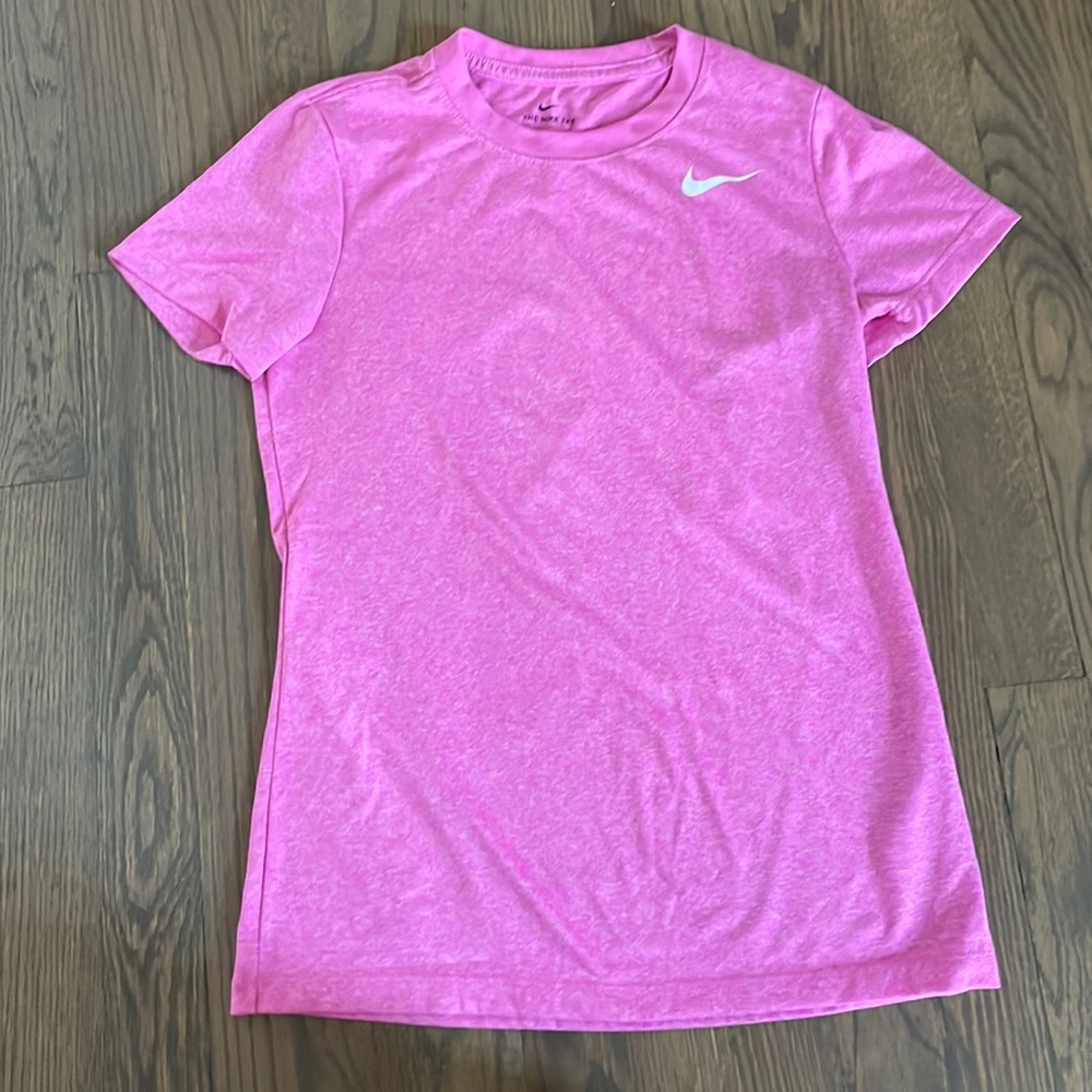 Pink, Women’s XS, Nike T-shirt
